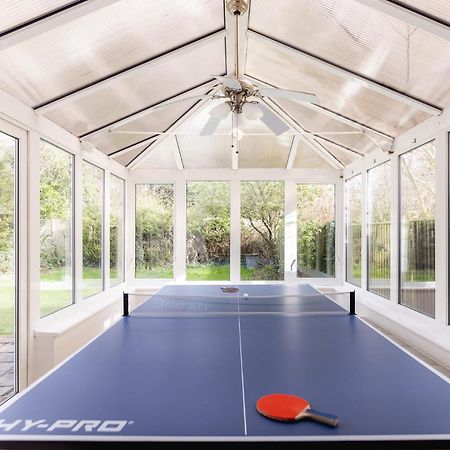 Ping-Pong Paradise Crawley  Exterior photo